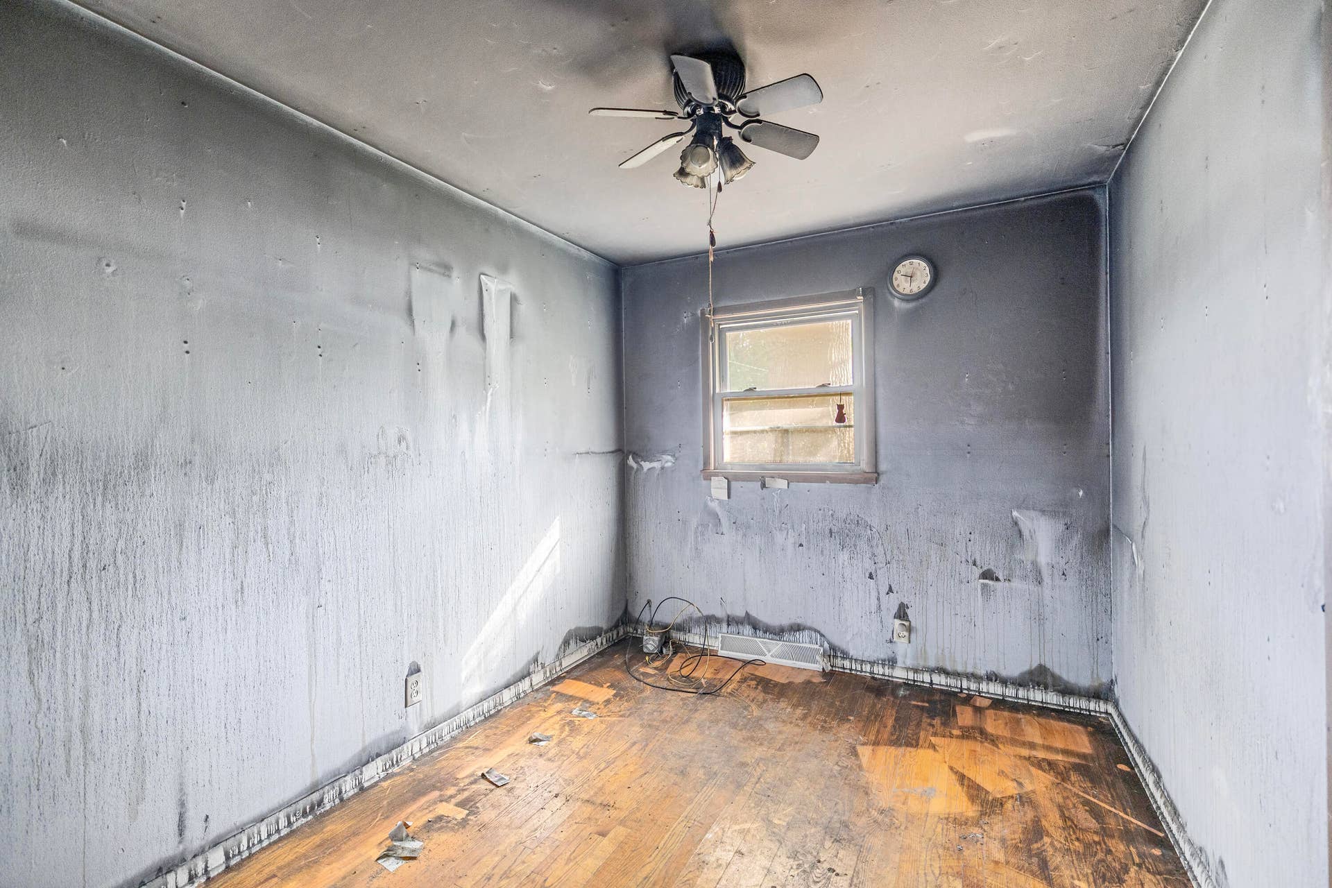 4931 Hillcrest Street, Michigan City, IN 46360 Bedroom