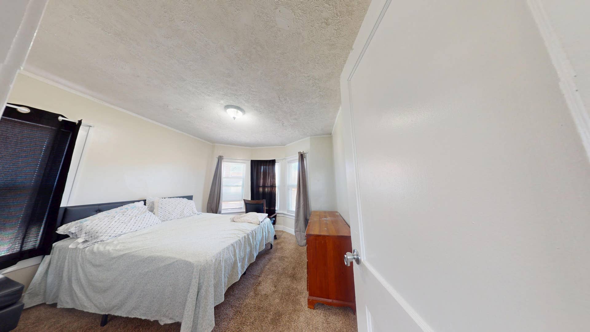 1015 148th Street, East Chicago, IN 46312 1015-W-148th-St-10052026_122427