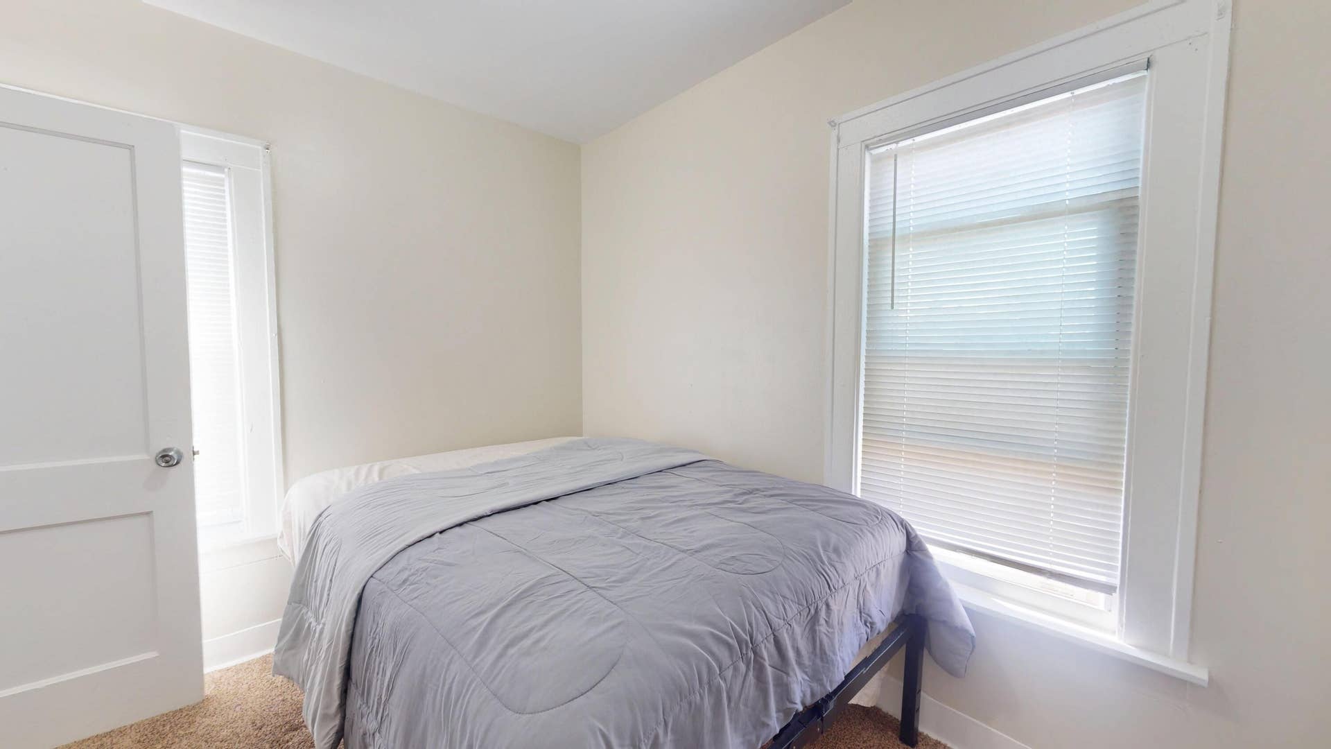 1015 148th Street, East Chicago, IN 46312 1015-W-148th-St-10052026_121350