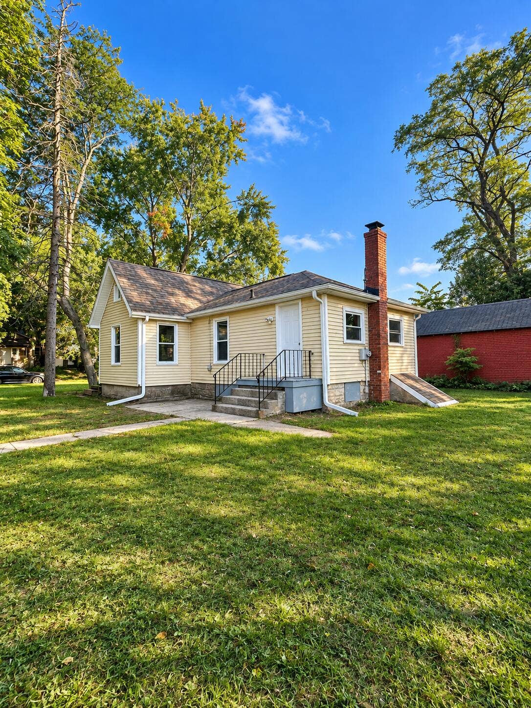 210 Ridgeland Avenue, Michigan City, IN 46360 Exterior 3