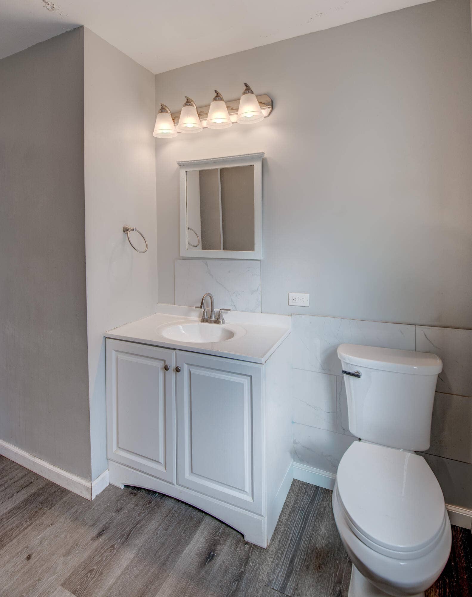1012 Elmhurst Street, Valparaiso, IN 46385 Elmhurst-27