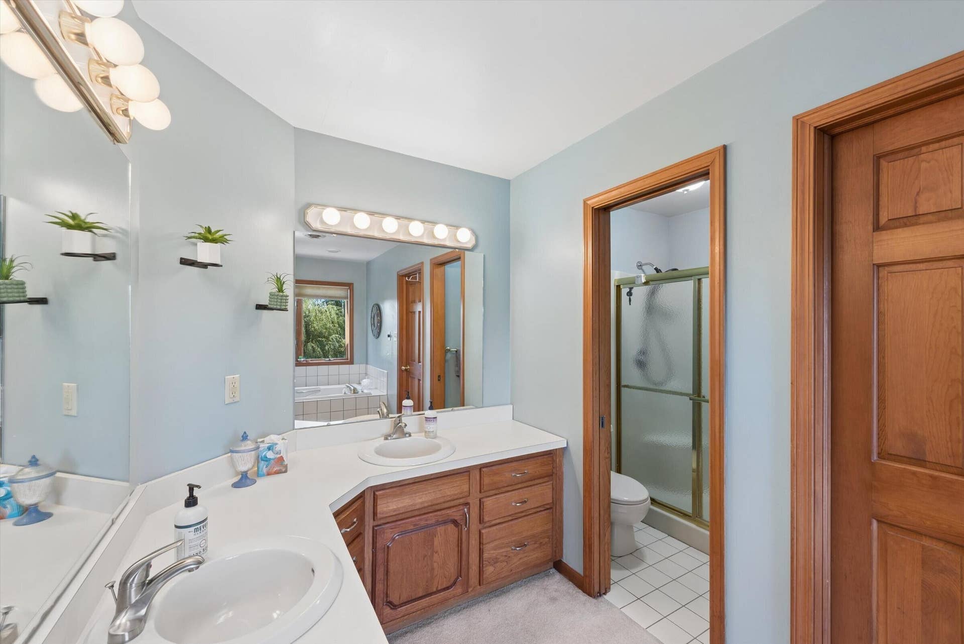18-Primary Bath