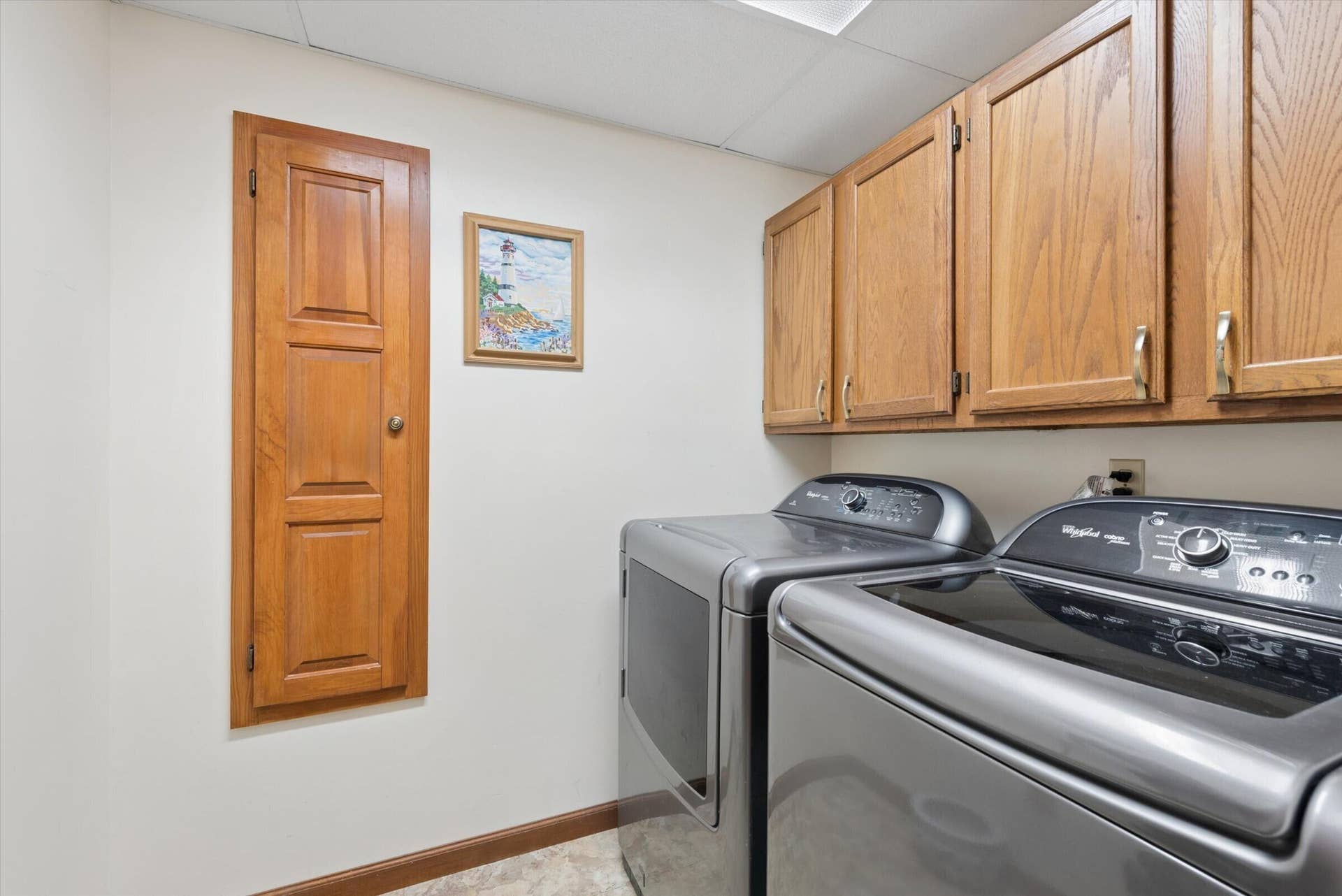 16-Laundry Room