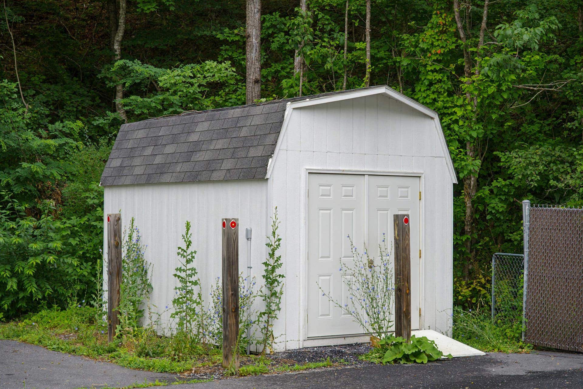2175 HANKEY MOUNTAIN HWY, Churchville, VA 24421 2175 HANKEY MOUNTAIN HWY, Churchville, VA 24421