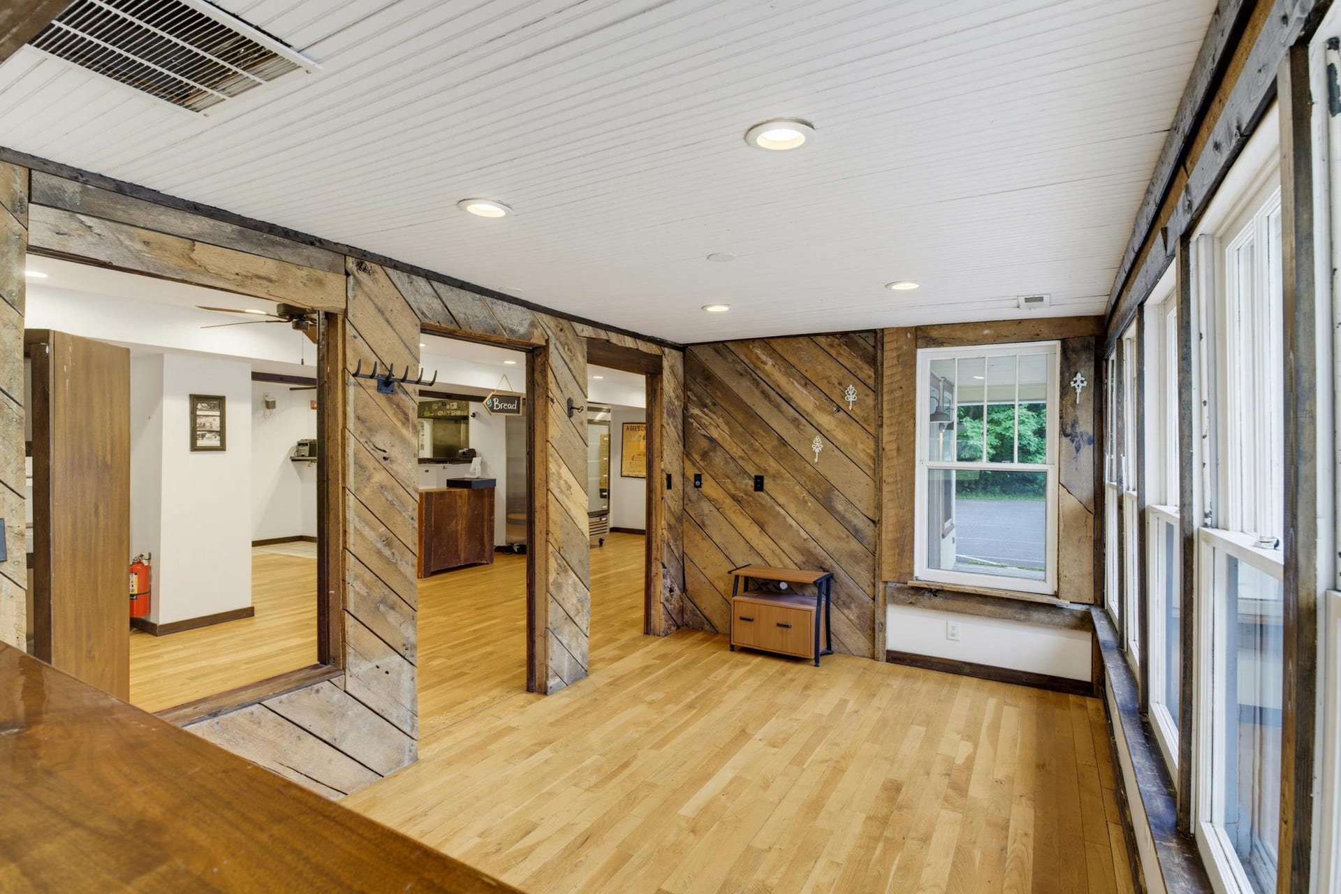 2175 HANKEY MOUNTAIN HWY, Churchville, VA 24421 2175 HANKEY MOUNTAIN HWY, Churchville, VA 24421