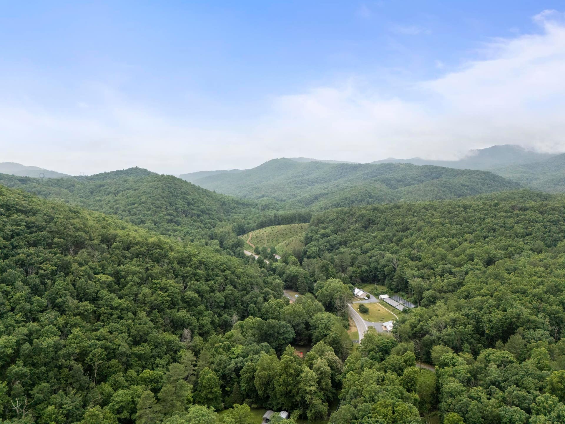 2175 HANKEY MOUNTAIN HWY, Churchville, VA 24421 2175 HANKEY MOUNTAIN HWY, Churchville, VA 24421