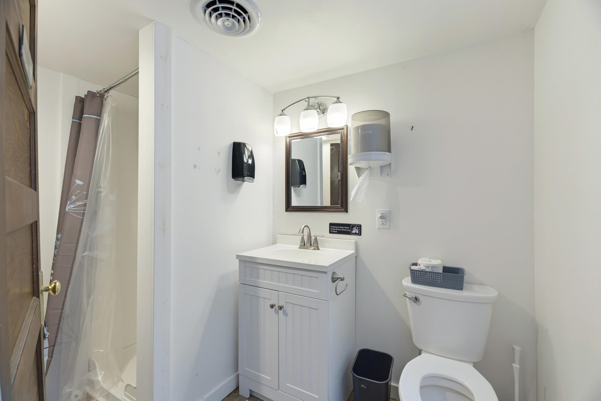 2175 HANKEY MOUNTAIN HWY, Churchville, VA 24421 Full bath upstairs