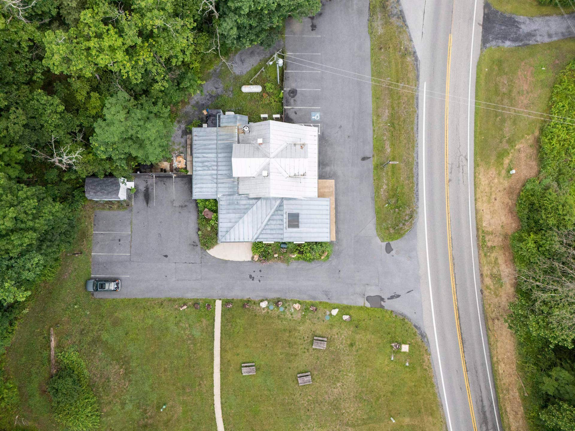 2175 HANKEY MOUNTAIN HWY, Churchville, VA 24421 2175 HANKEY MOUNTAIN HWY, Churchville, VA 24421