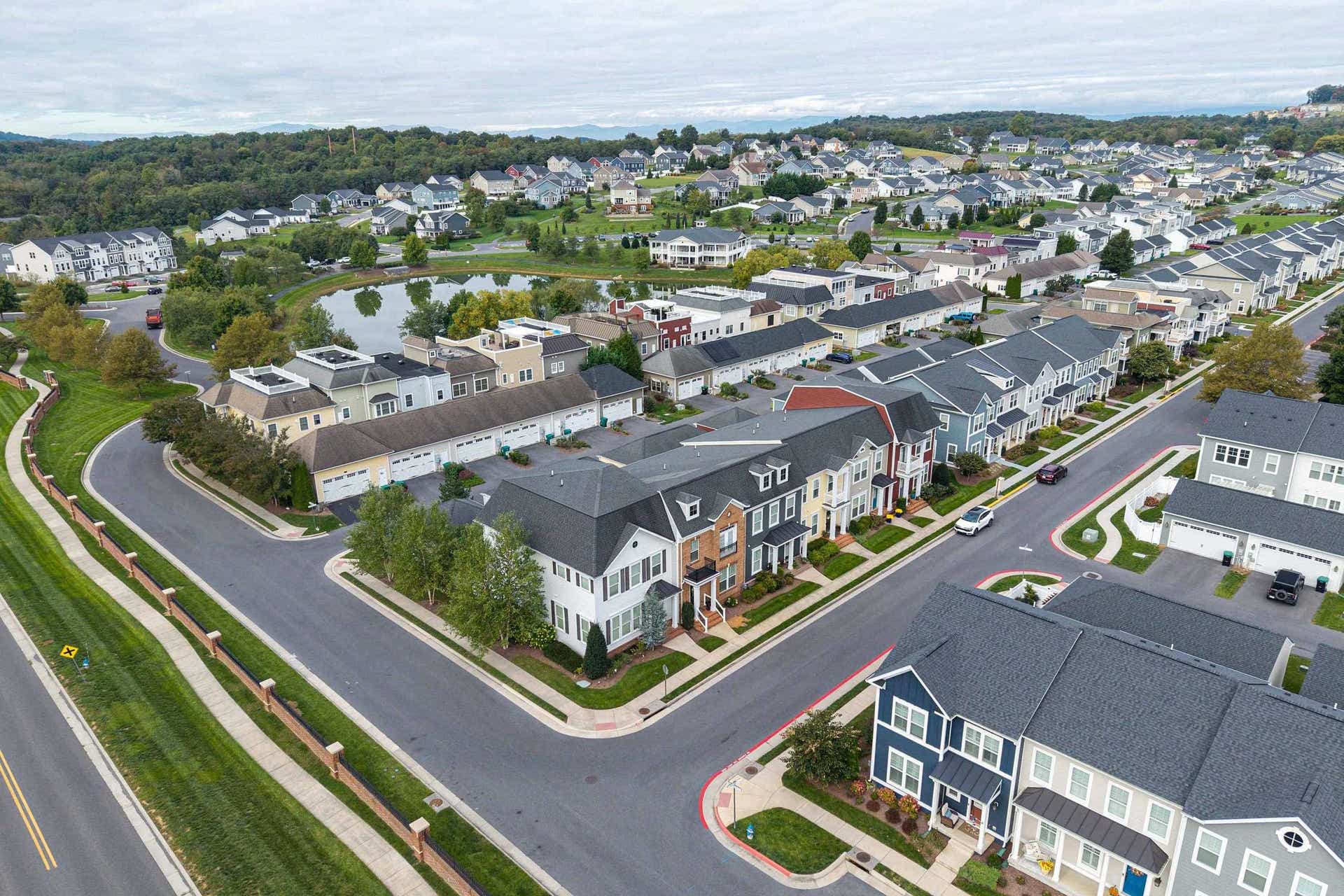 3432 CHARLESTON BLVD, Rockingham, VA 22801 3432 CHARLESTON BLVD, Rockingham, VA 22801