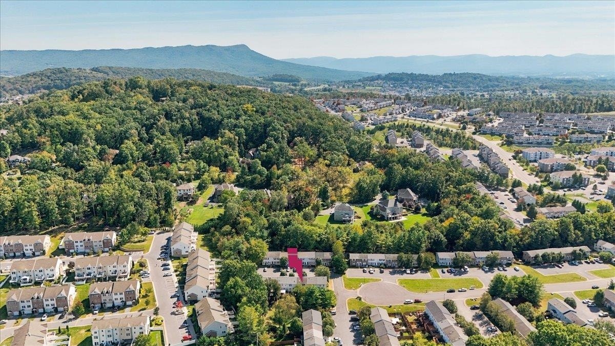 2311 BRECKENRIDGE CT, Harrisonburg, VA 22801 2311 BRECKENRIDGE CT, Harrisonburg, VA 22801