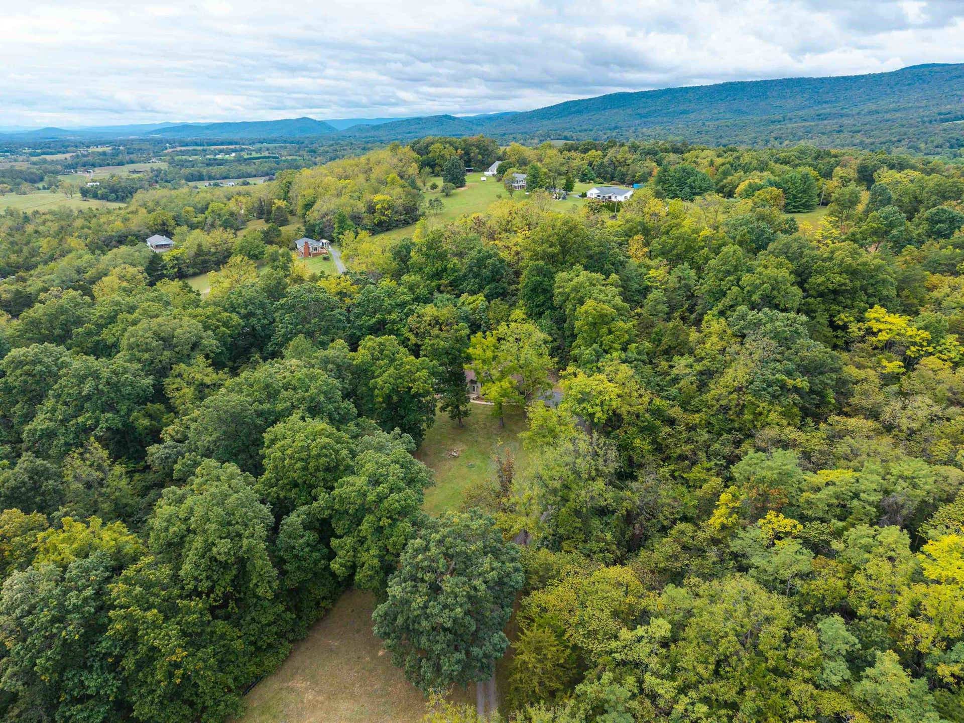 107 FAIRVIEW CIR, Woodstock, VA 22664 107 FAIRVIEW CIR, Woodstock, VA 22664