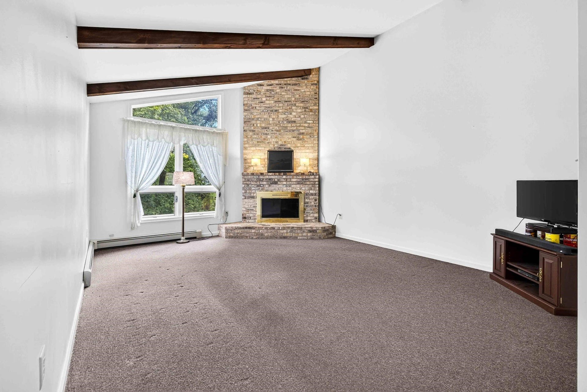 107 FAIRVIEW CIR, Woodstock, VA 22664 107 FAIRVIEW CIR, Woodstock, VA 22664