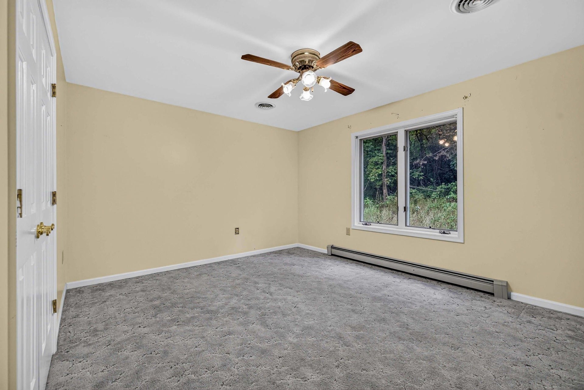 107 FAIRVIEW CIR, Woodstock, VA 22664 107 FAIRVIEW CIR, Woodstock, VA 22664