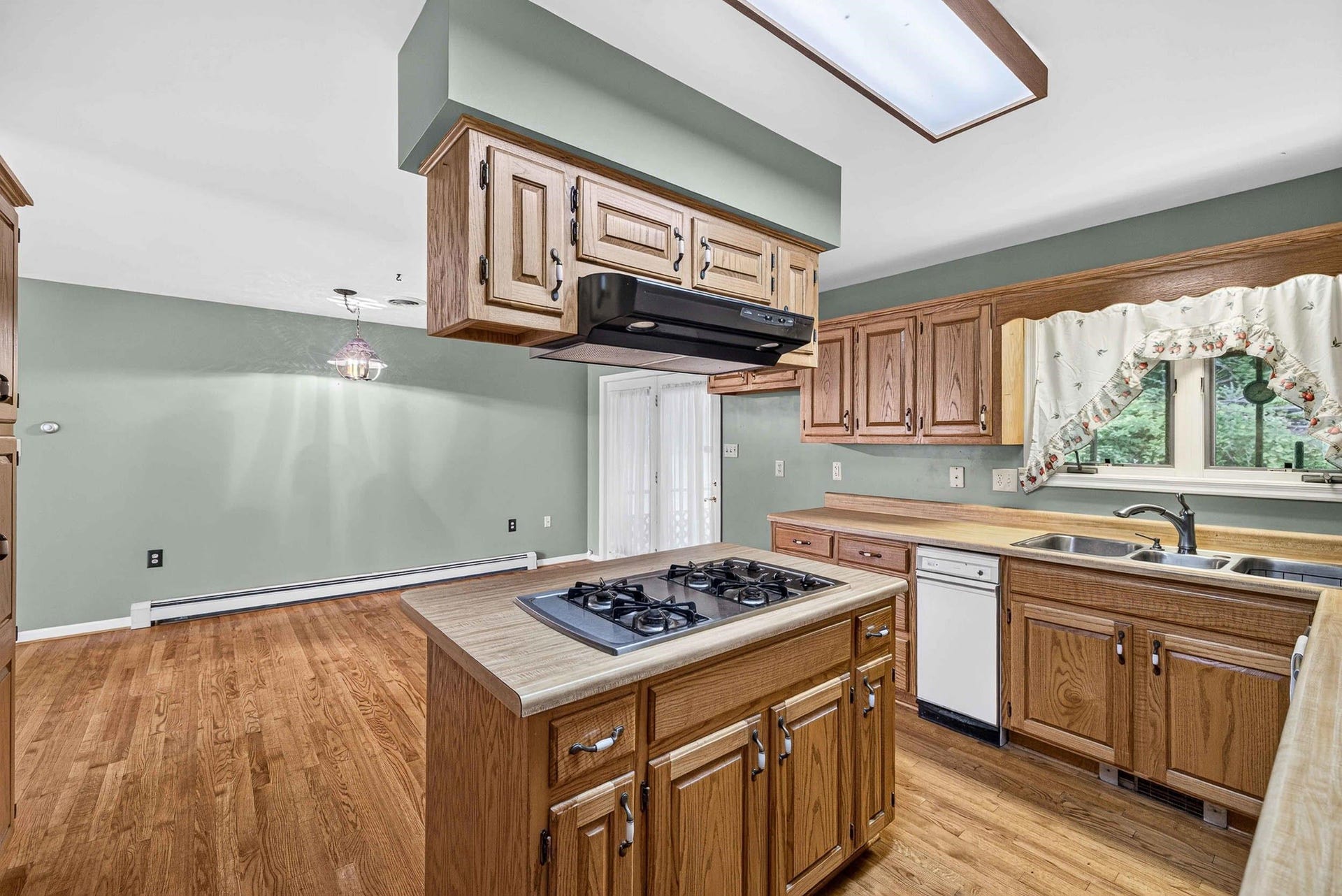 107 FAIRVIEW CIR, Woodstock, VA 22664 107 FAIRVIEW CIR, Woodstock, VA 22664