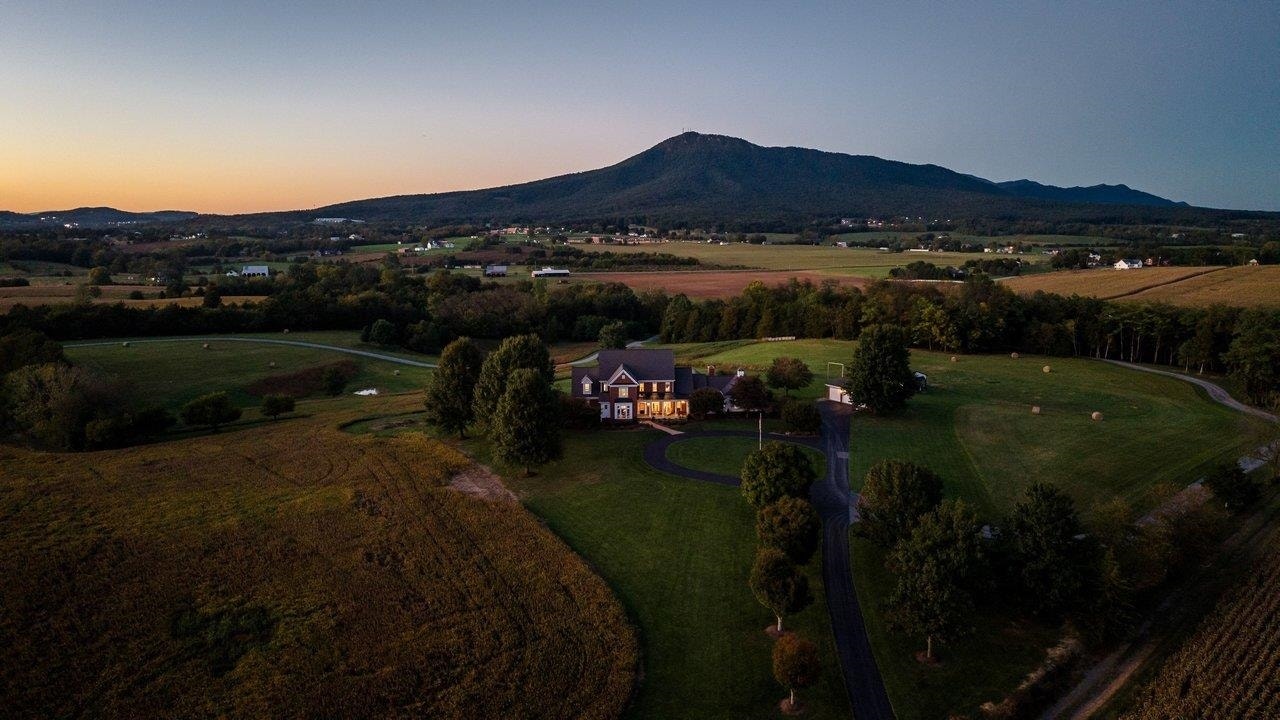 1130 THREE SPRINGS RD, Mc Gaheysville, VA 22840