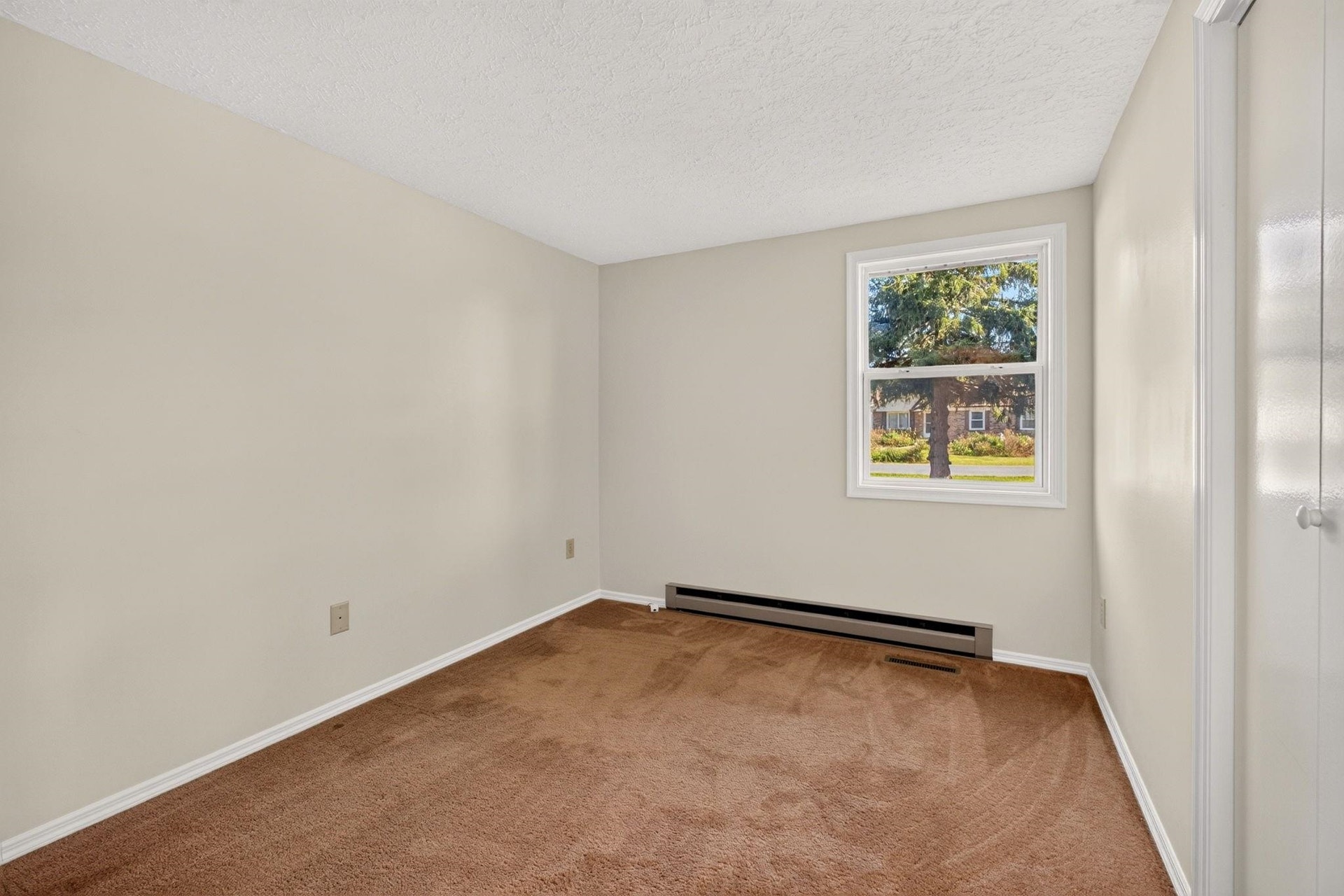 1801 GUM AVE, Grottoes, VA 24441 1801 GUM AVE, Grottoes, VA 24441