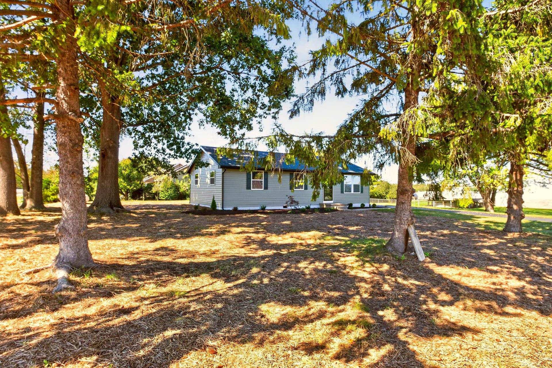 1801 GUM AVE, Grottoes, VA 24441 1801 GUM AVE, Grottoes, VA 24441