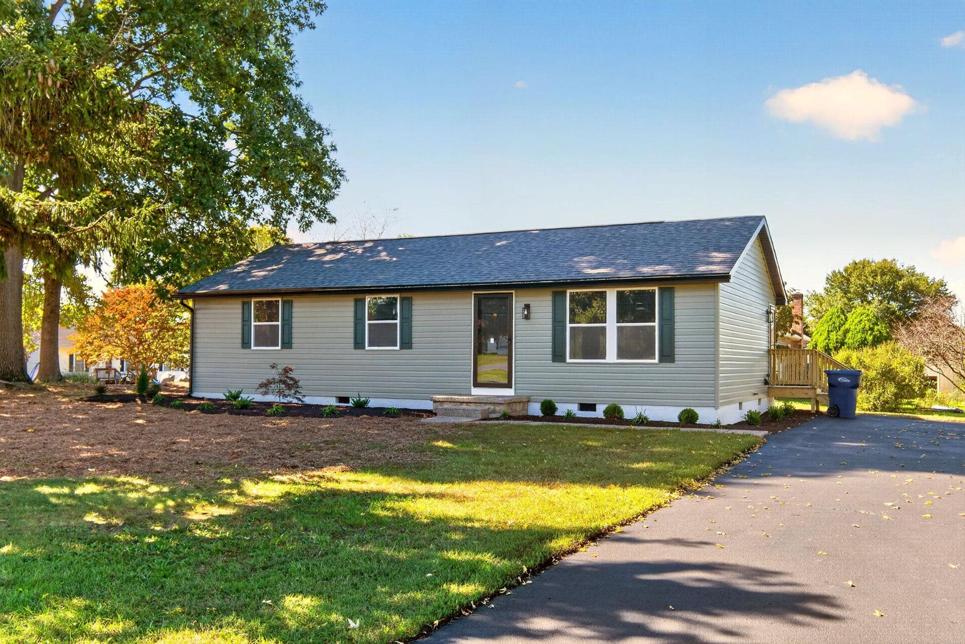 1801 GUM AVE, Grottoes, VA 24441 1801 GUM AVE, Grottoes, VA 24441