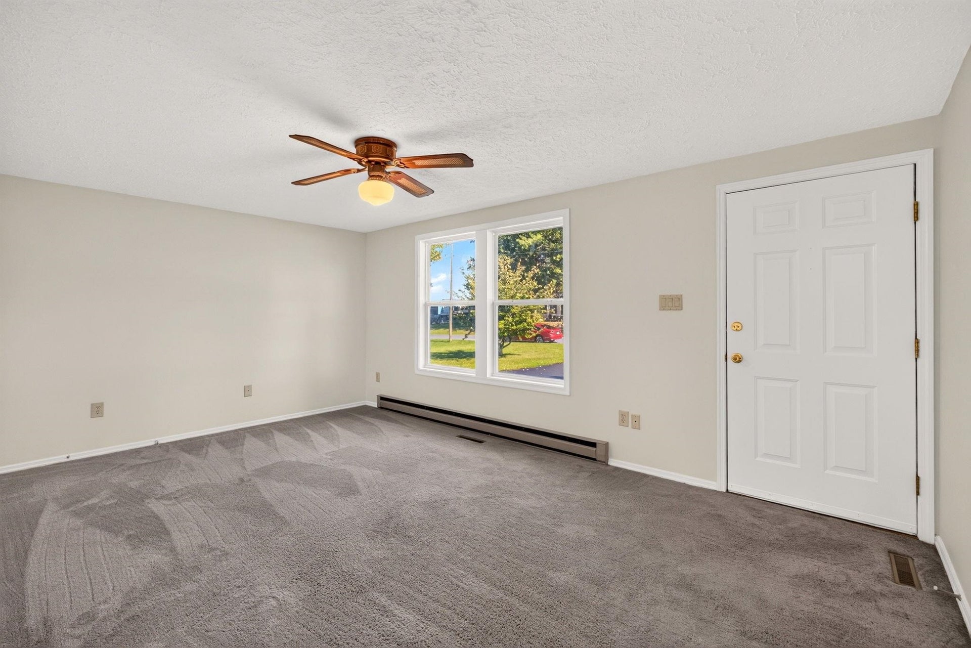 1801 GUM AVE, Grottoes, VA 24441 1801 GUM AVE, Grottoes, VA 24441