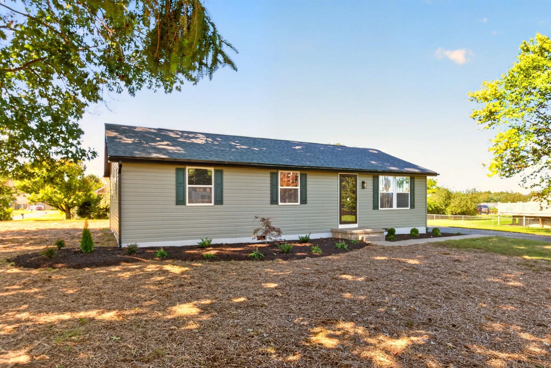 1801 GUM AVE, Grottoes, VA 24441 1801 GUM AVE, Grottoes, VA 24441