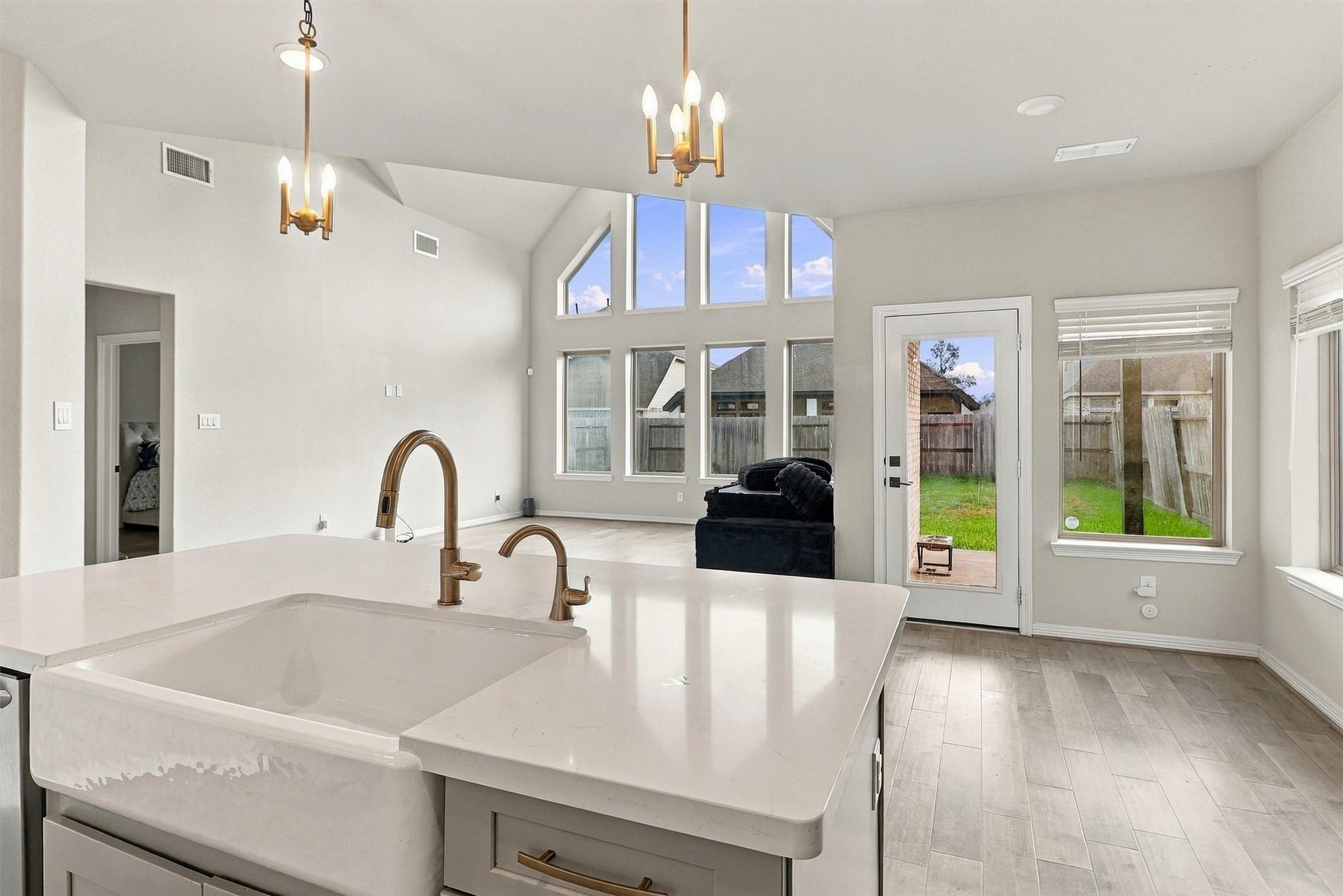 1638 Rosedale Drive, Missouri City, TX 77459 1638 Rosedale Drive, Missouri City, TX 77459