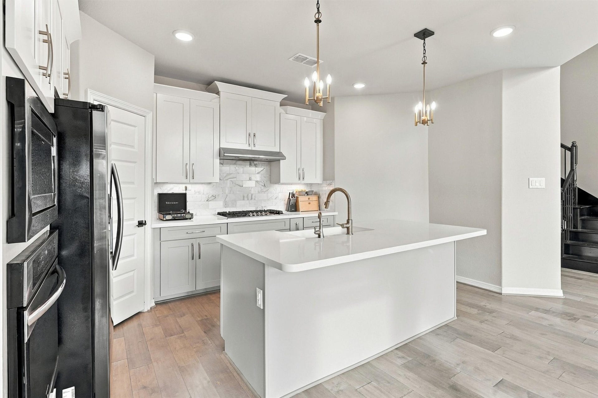 1638 Rosedale Drive, Missouri City, TX 77459 1638 Rosedale Drive, Missouri City, TX 77459