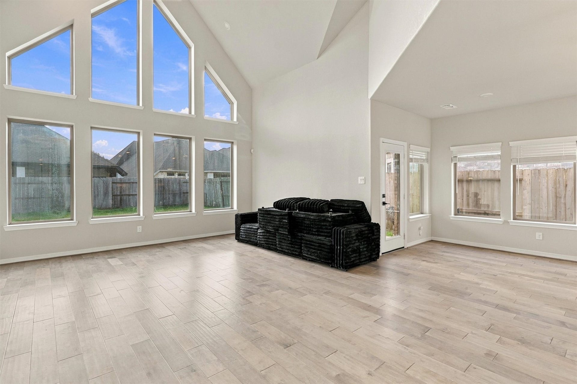 1638 Rosedale Drive, Missouri City, TX 77459 1638 Rosedale Drive, Missouri City, TX 77459