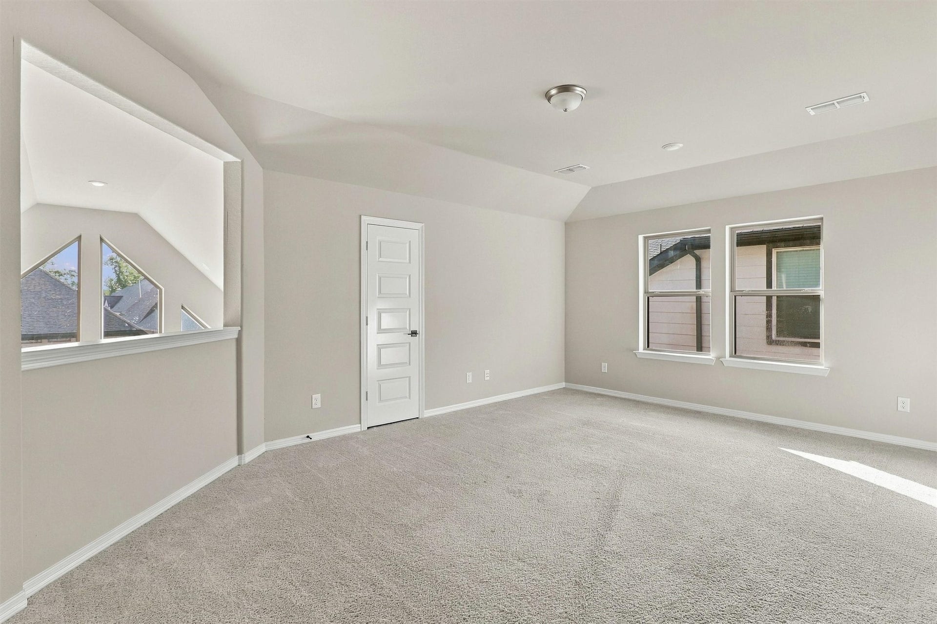 1638 Rosedale Drive, Missouri City, TX 77459 Upstairs Gameroom