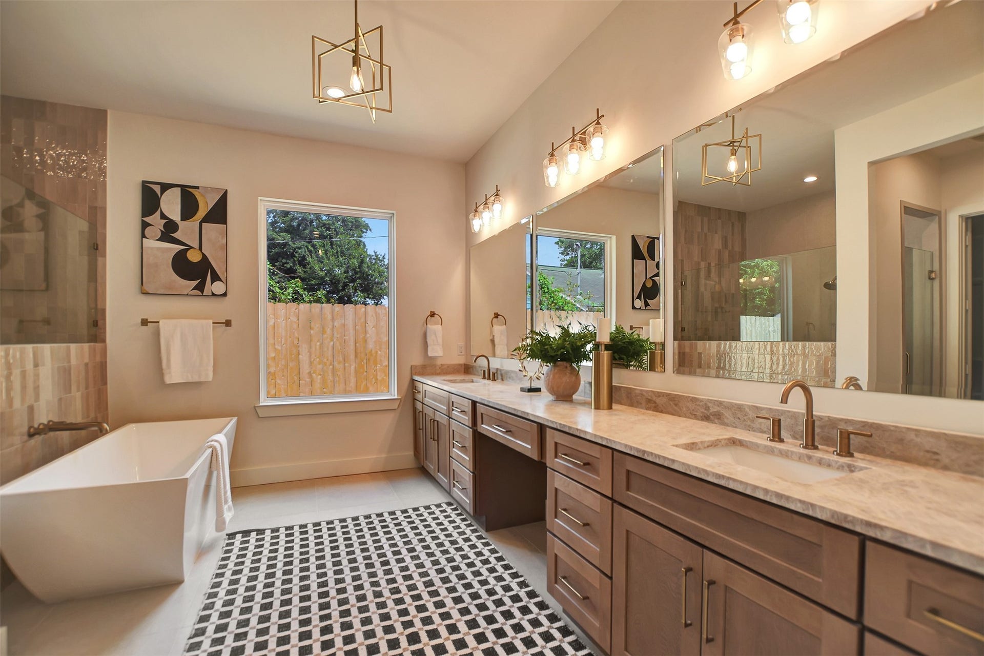 1946 Pech Road, Houston, TX 77055 1946 Pech Road, Houston, TX 77055