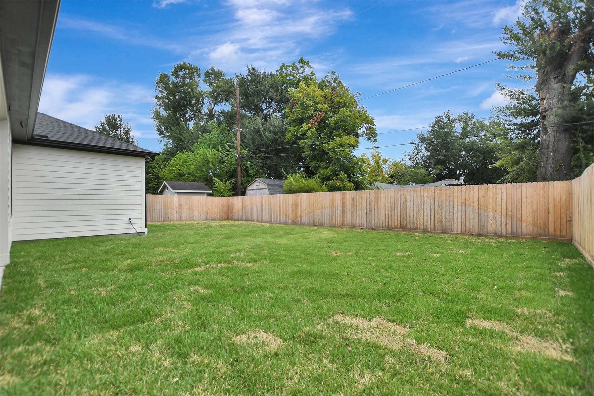 1946 Pech Road, Houston, TX 77055 LARGE FENCED BACKYARD