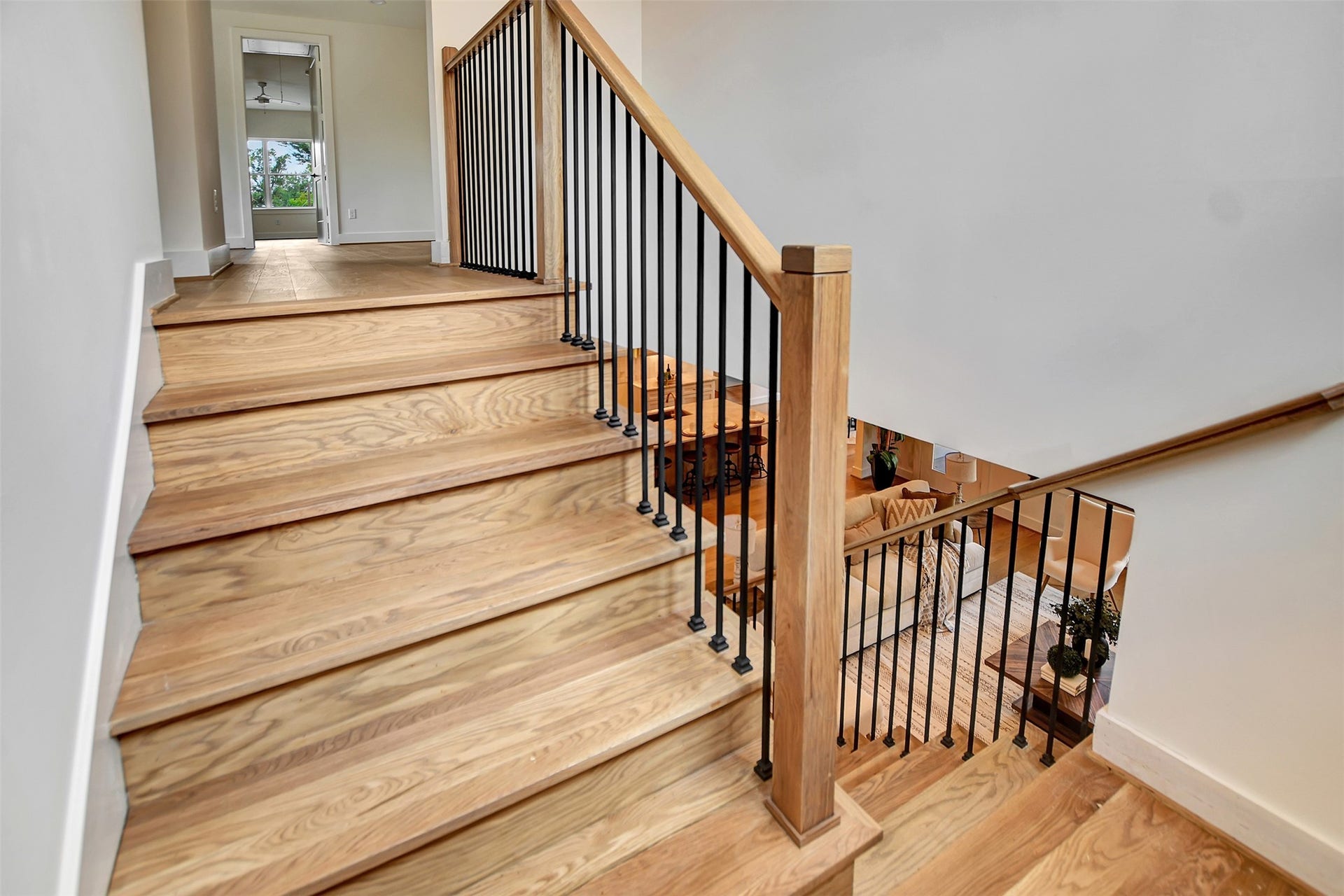 1946 Pech Road, Houston, TX 77055 1946 Pech Road, Houston, TX 77055