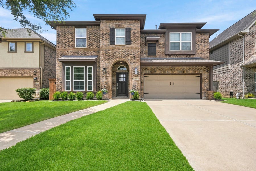 Property photo for 2715 Parker Oak Pass, Missouri City, TX