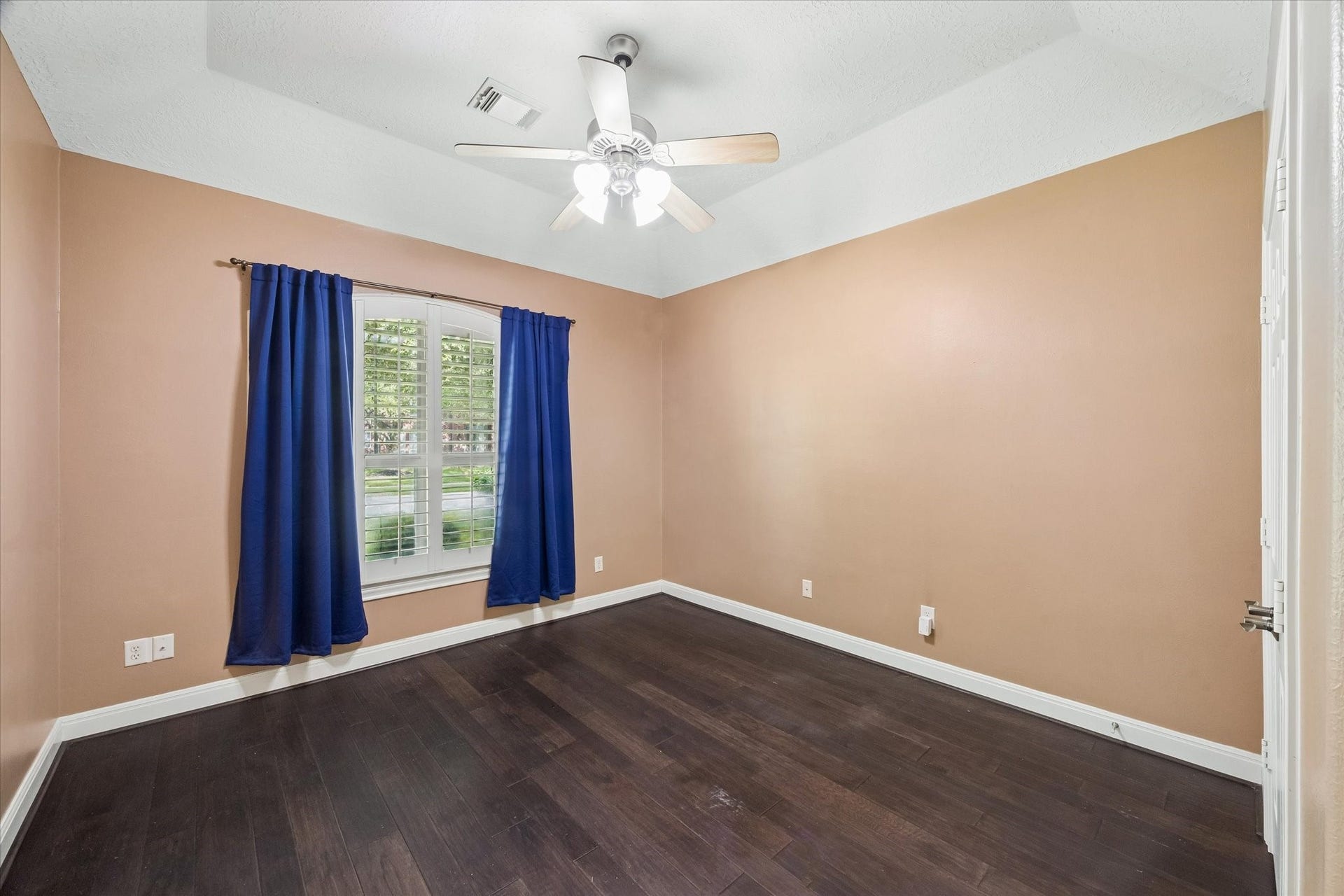 3503 Parkside Drive, Pearland, TX 77584 3503 Parkside Drive, Pearland, TX 77584