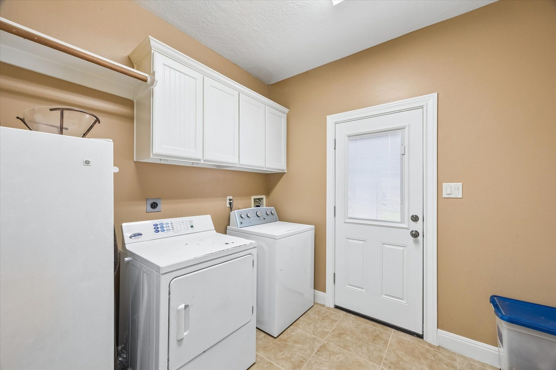 3503 Parkside Drive, Pearland, TX 77584 3503 Parkside Drive, Pearland, TX 77584