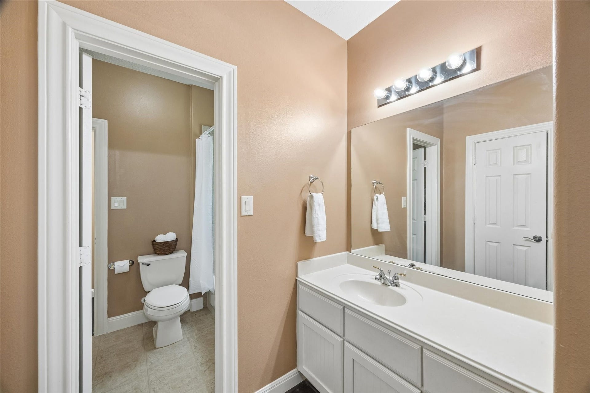 3503 Parkside Drive, Pearland, TX 77584 3503 Parkside Drive, Pearland, TX 77584