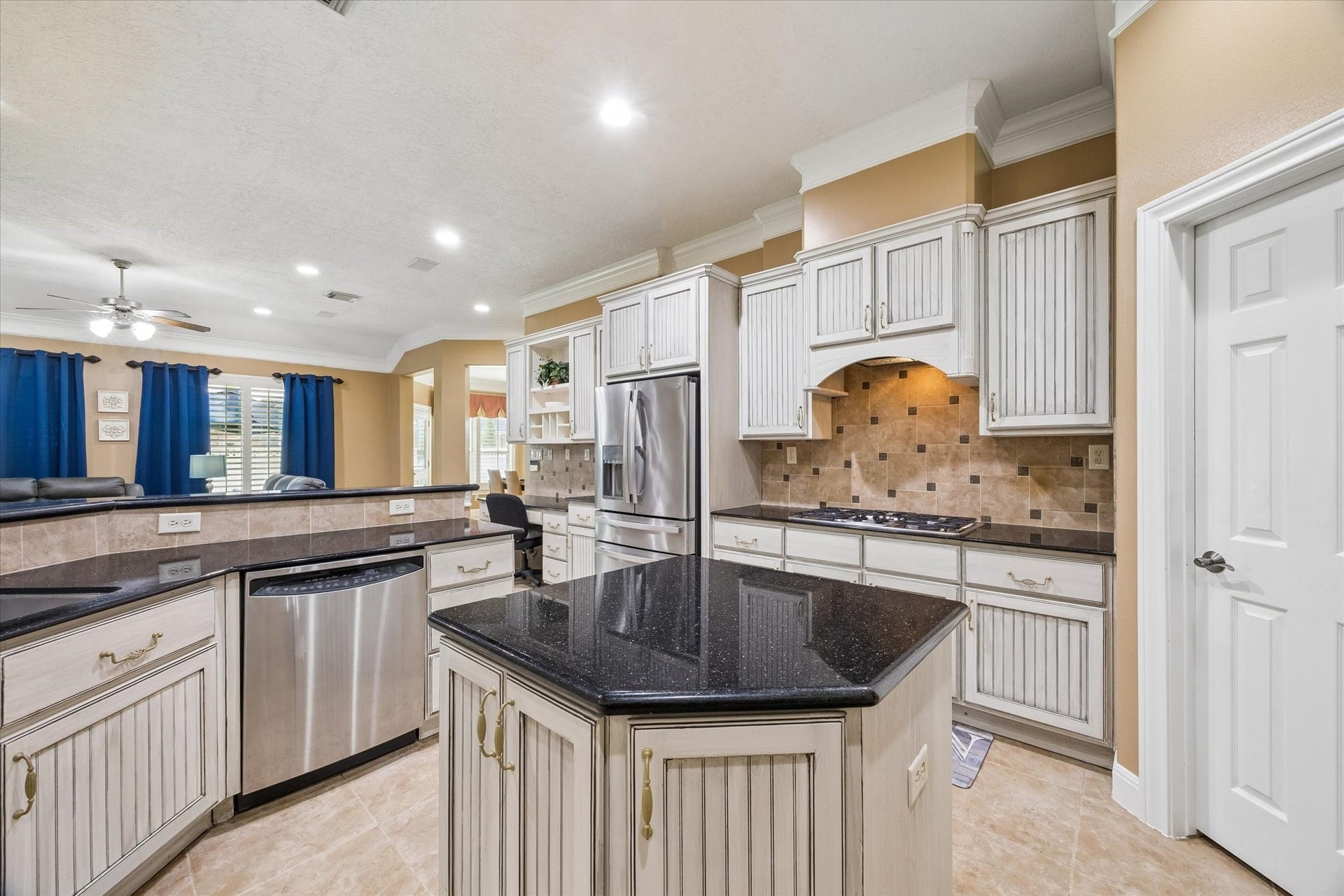 3503 Parkside Drive, Pearland, TX 77584 3503 Parkside Drive, Pearland, TX 77584