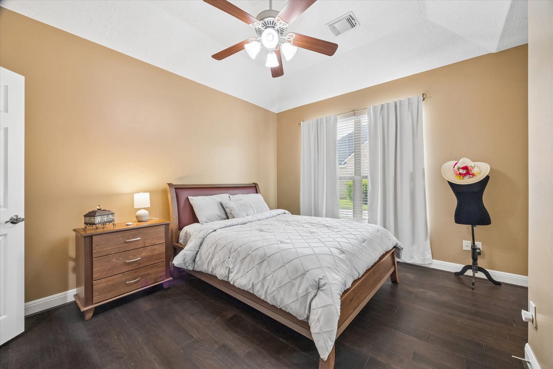 3503 Parkside Drive, Pearland, TX 77584 3503 Parkside Drive, Pearland, TX 77584