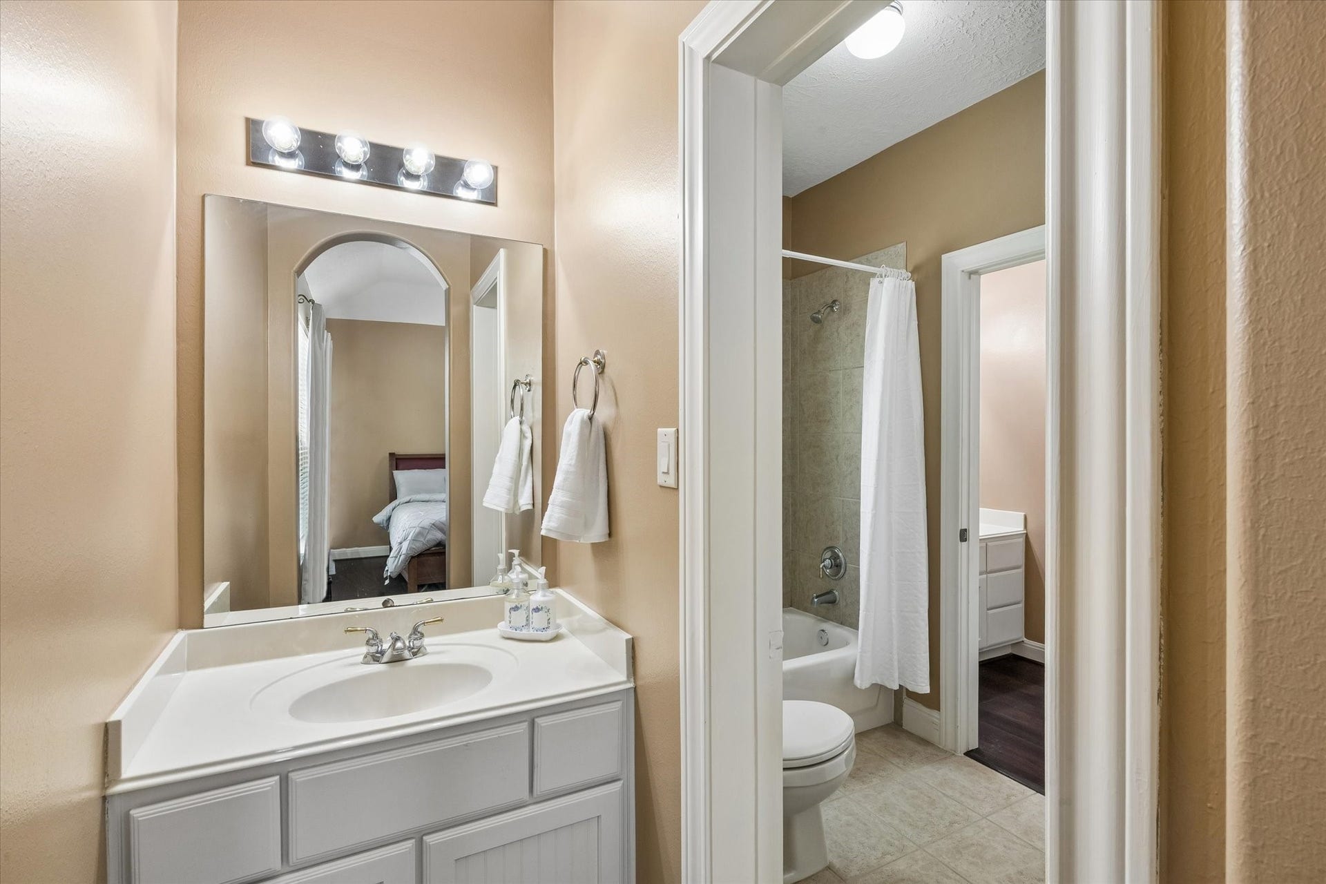 3503 Parkside Drive, Pearland, TX 77584 3503 Parkside Drive, Pearland, TX 77584