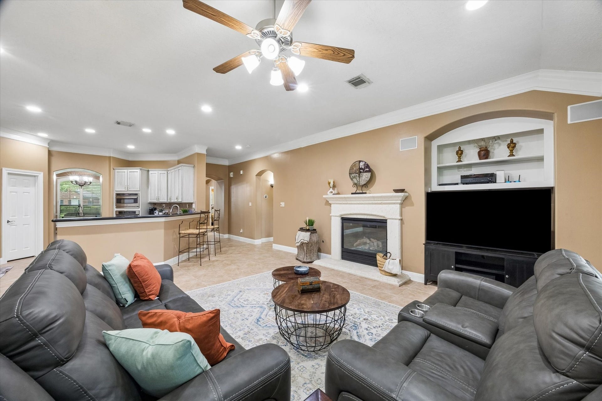 3503 Parkside Drive, Pearland, TX 77584 3503 Parkside Drive, Pearland, TX 77584