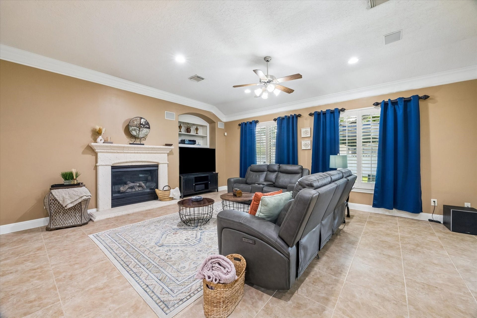 3503 Parkside Drive, Pearland, TX 77584 3503 Parkside Drive, Pearland, TX 77584