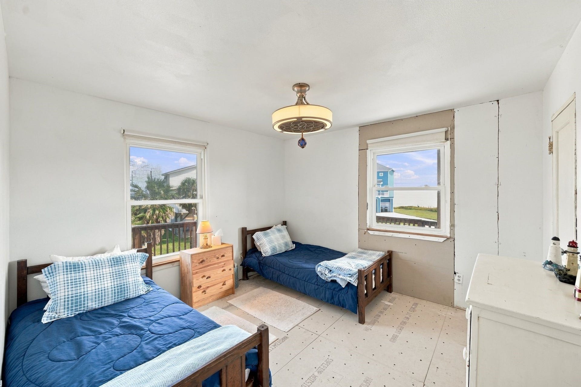 4214 Vista Road, Galveston, TX 77554