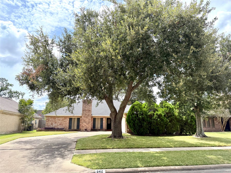 Property photo for 842 Rolling Mill Dr, Sugar Land, TX