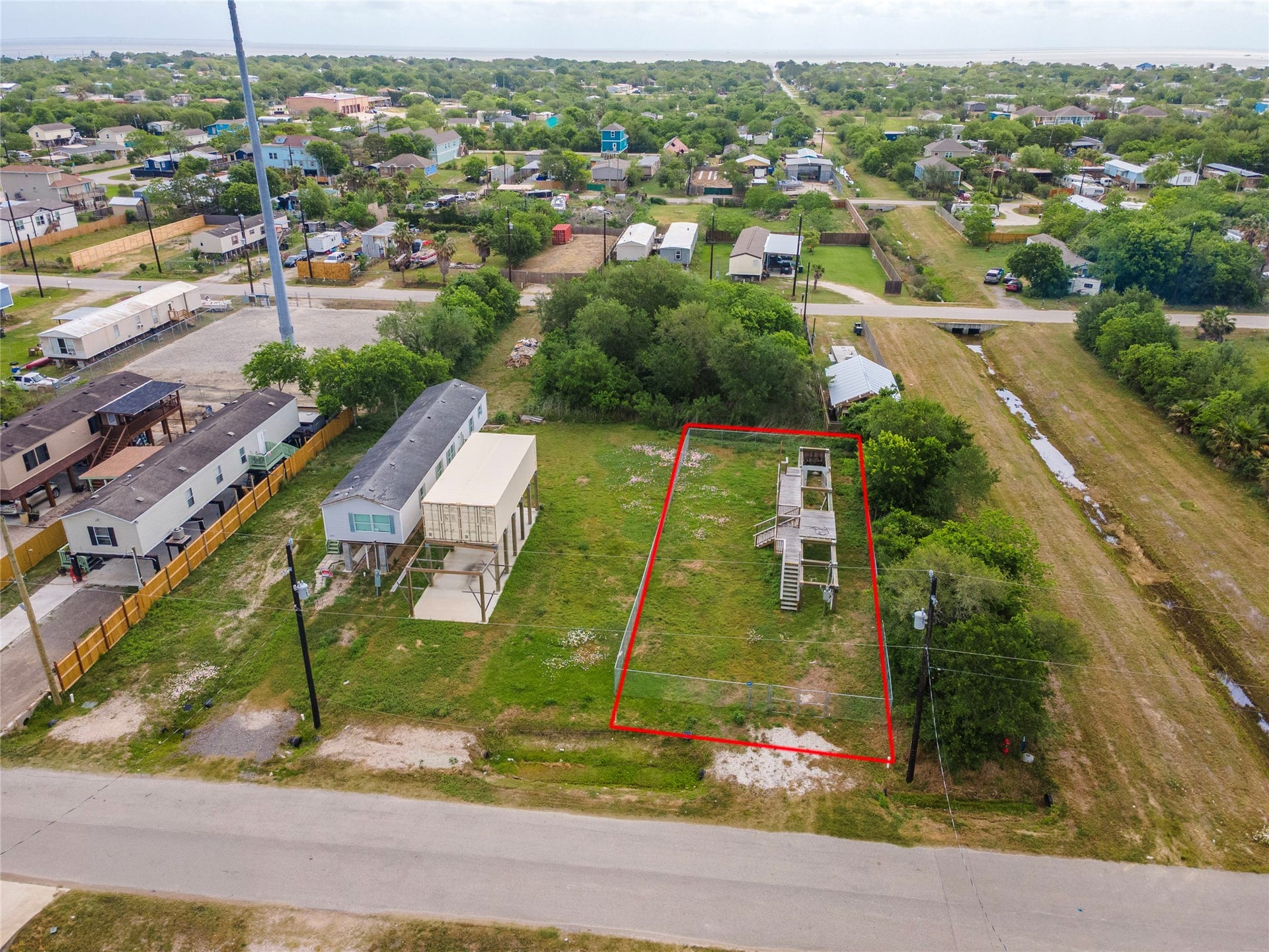 441-443 16th Street, San Leon, TX 77539 441-443 16th Street, San Leon, TX 77539