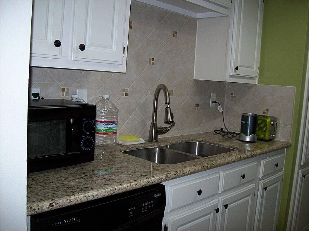 Kitchen Sink Counter