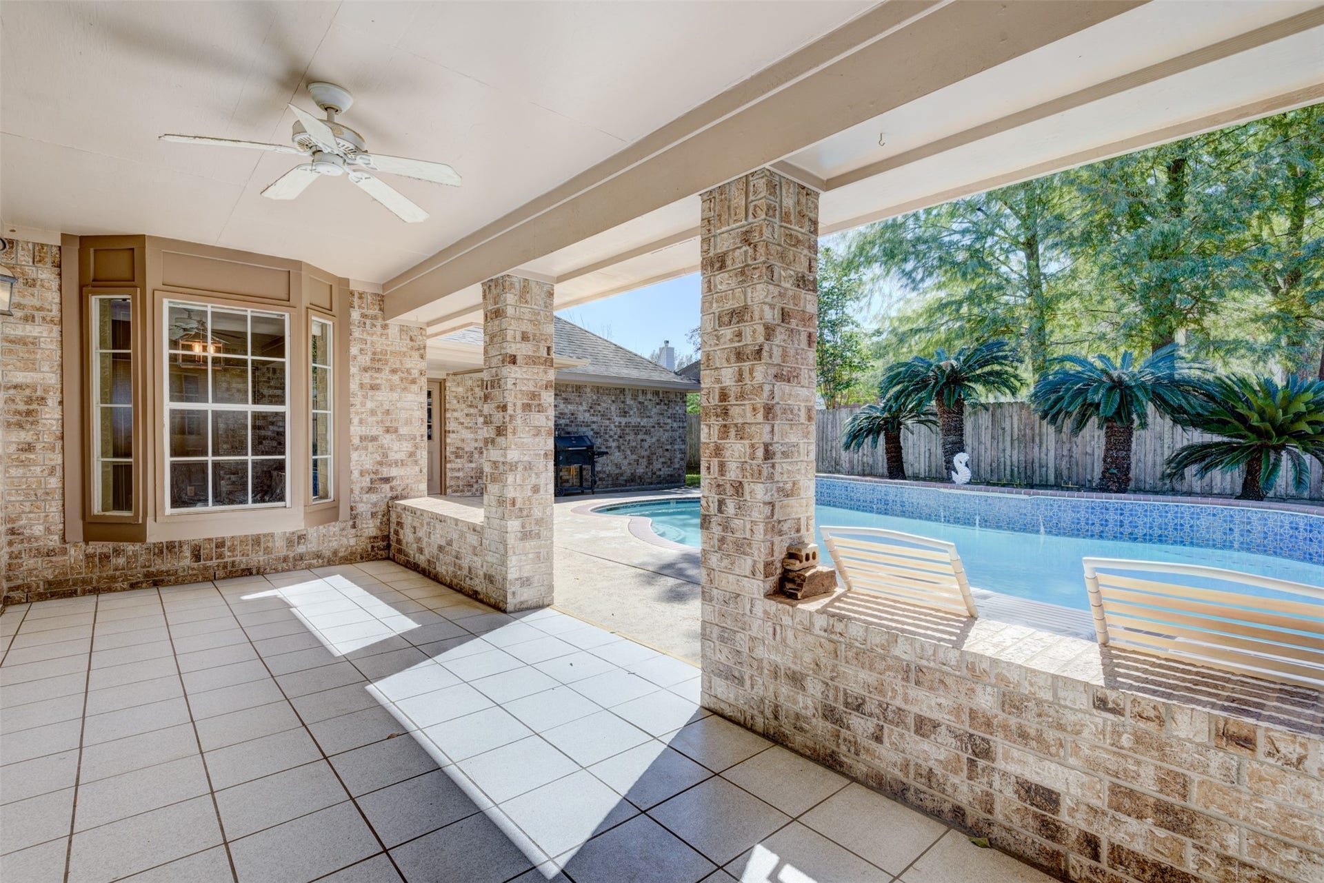6502 Inverness Way, Pasadena, TX 77505