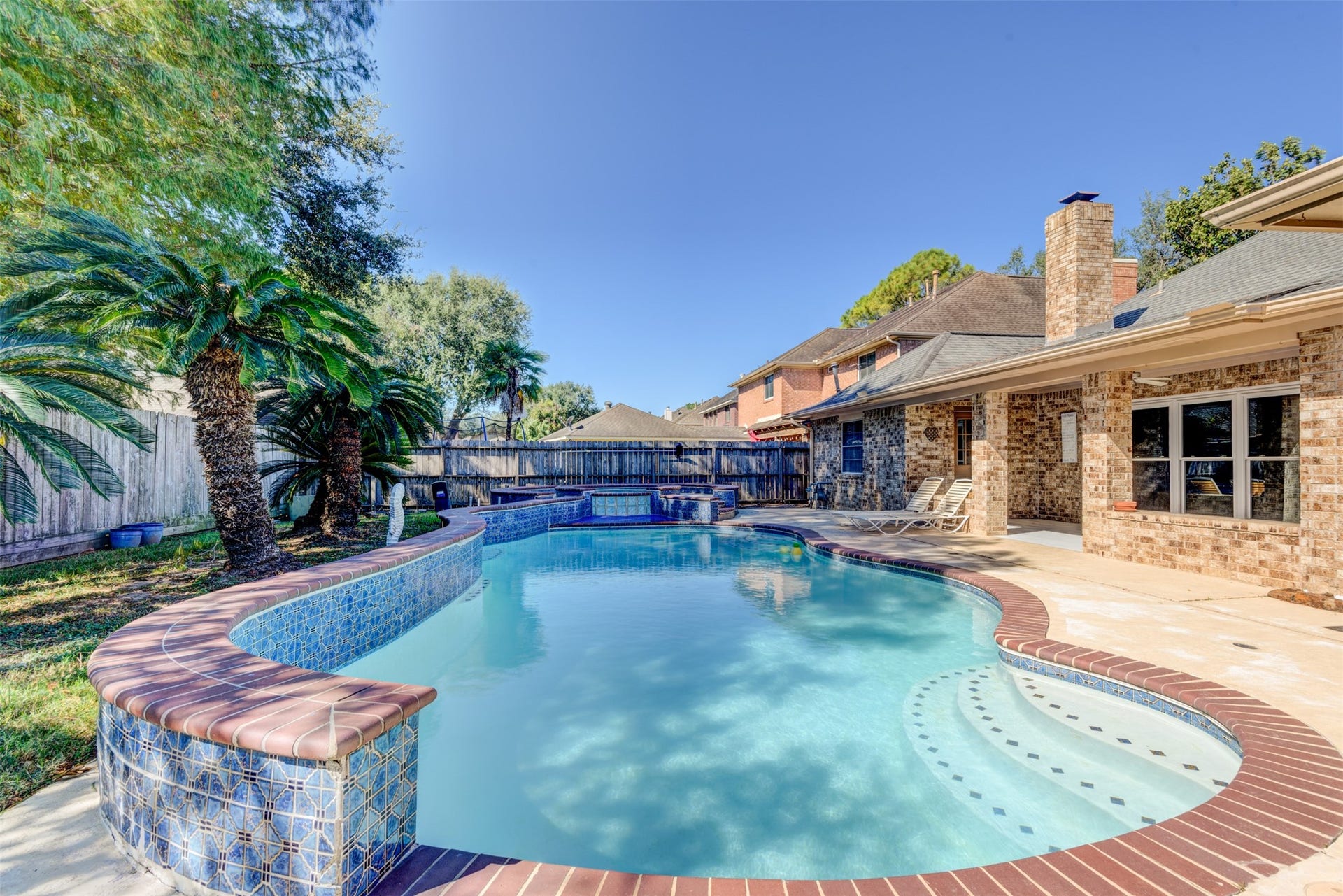 6502 Inverness Way, Pasadena, TX 77505