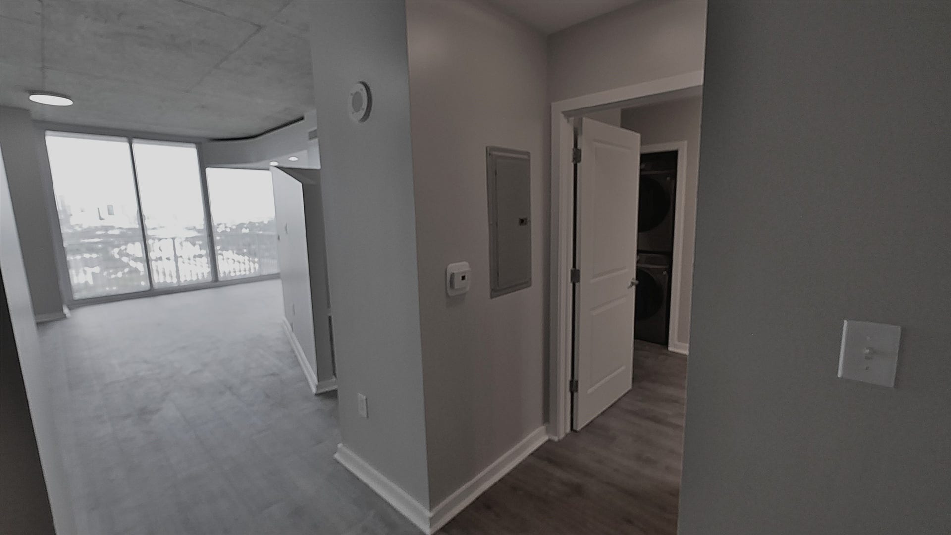 5925 ALMEDA RD, #12113, Houston, TX 77004 Halway/flex area before you get to the family room
