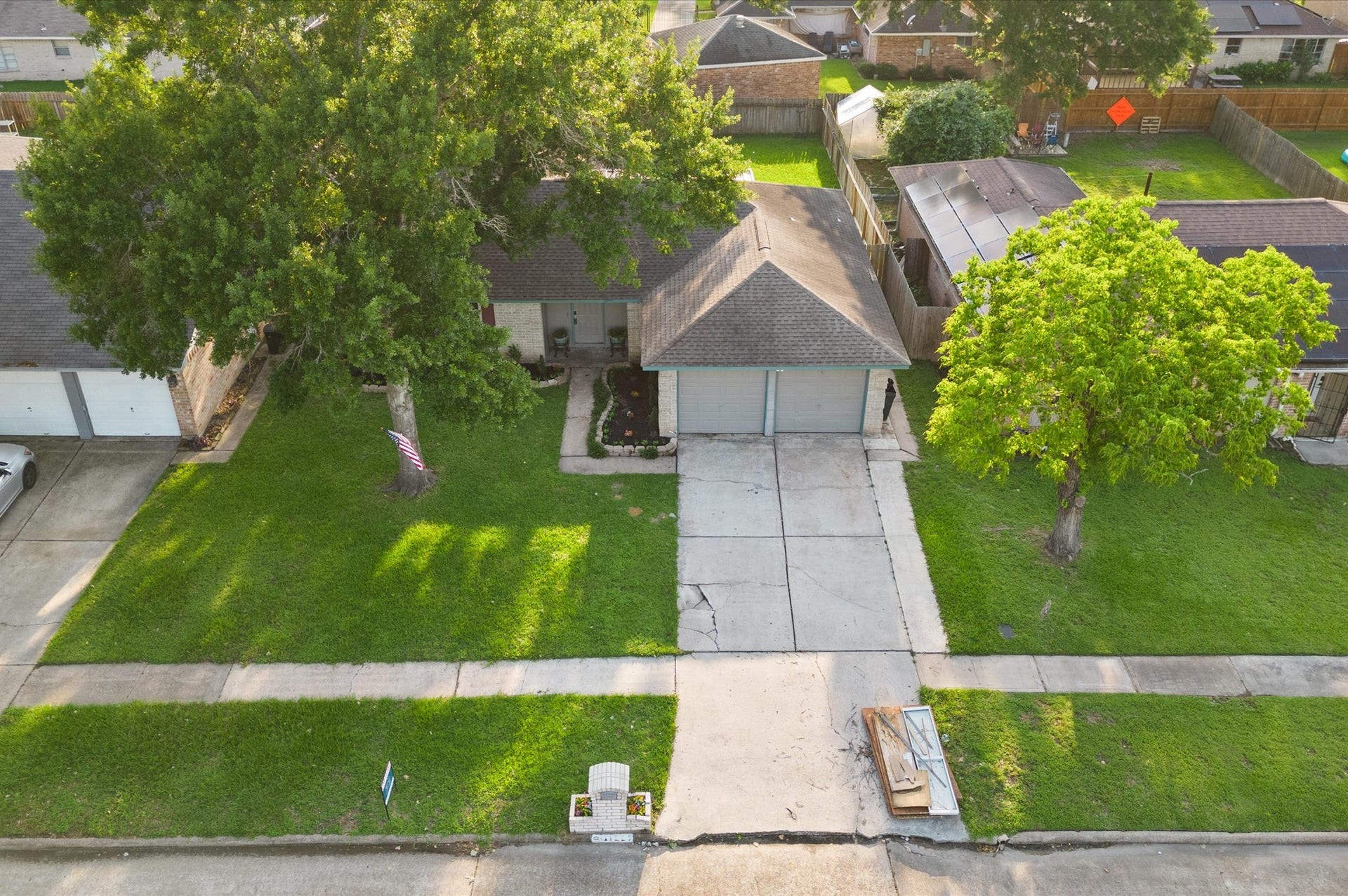11227 Verlaine Drive, Houston, TX 77065 The home is framed by trees!