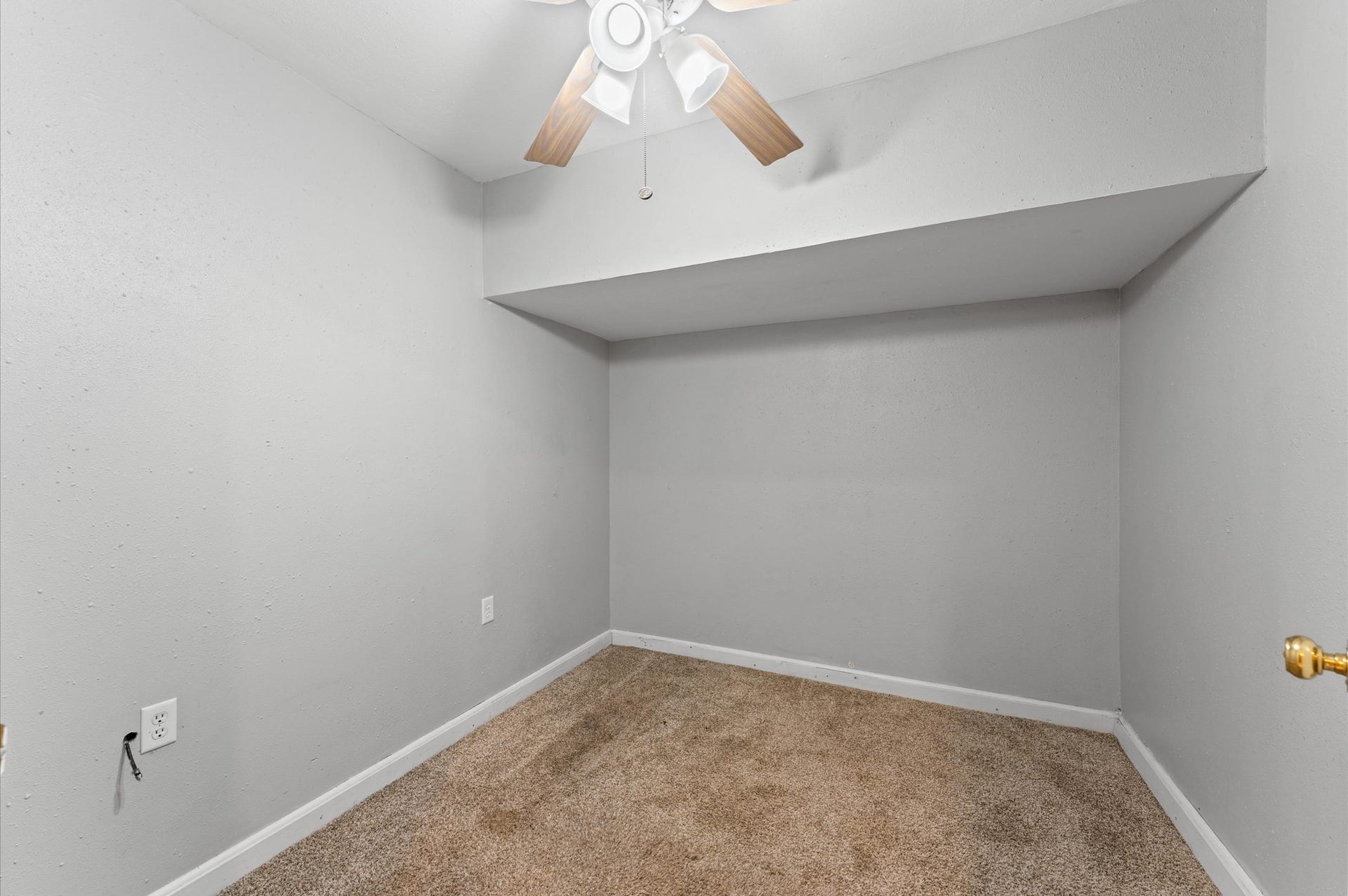 11227 Verlaine Drive, Houston, TX 77065 A flex space or 4th bedroom is perfect for an office or playroom as well.