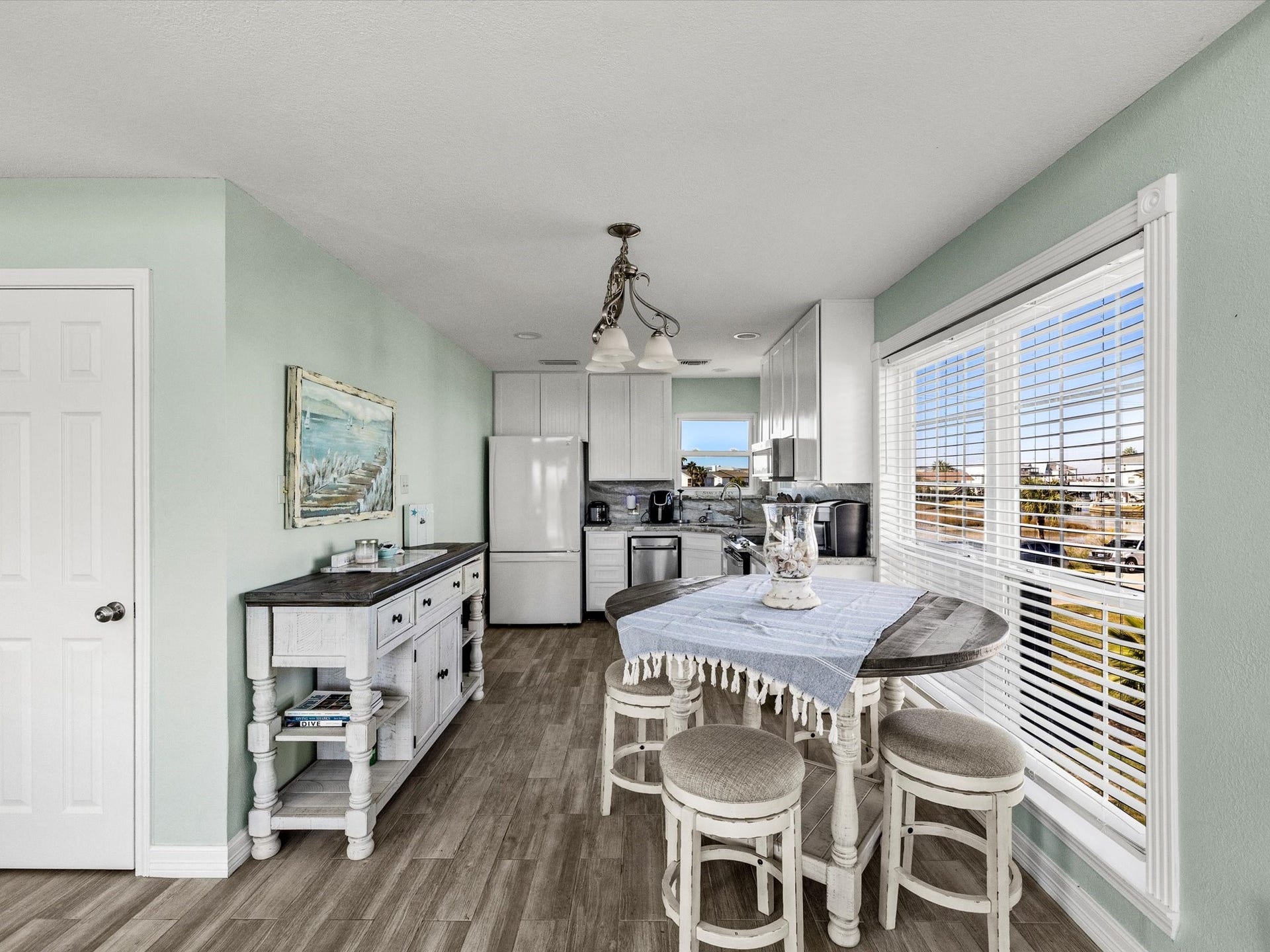 334 Paradise Drive, Tiki Island, TX 77554 334 Paradise Drive, Tiki Island, TX 77554